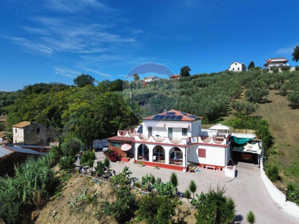casa indipendente in vendita a Fossacesia