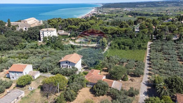casa indipendente in vendita a Fossacesia