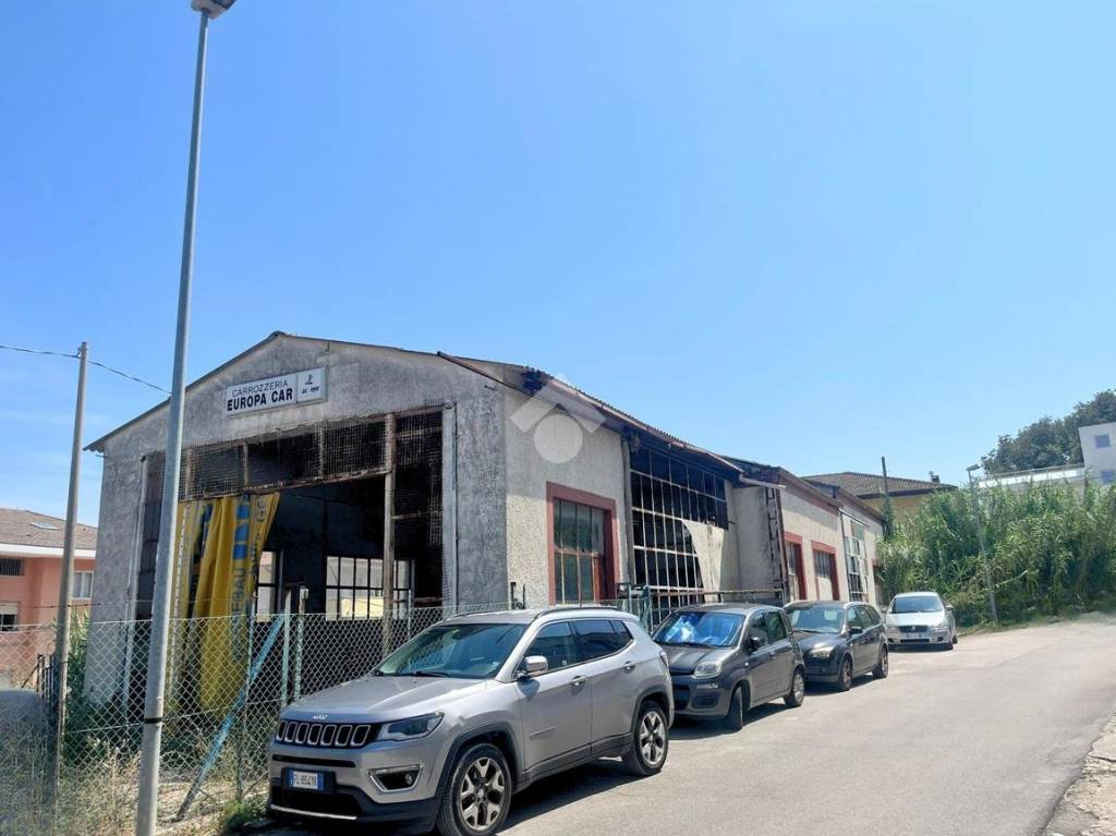 locale commerciale in vendita a Fossacesia in zona Fossacesia Marina