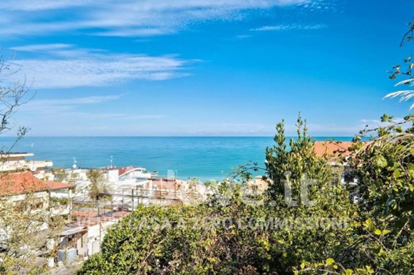 appartamento in vendita a Fossacesia in zona Fossacesia Marina