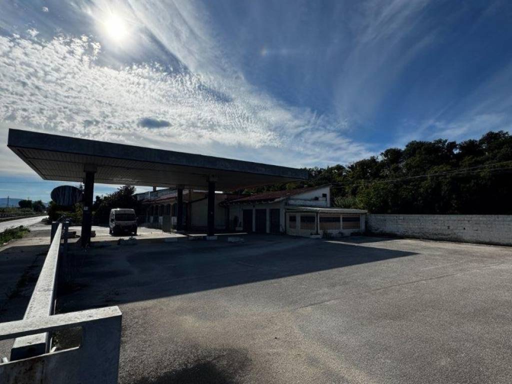 negozio in vendita a Fossacesia