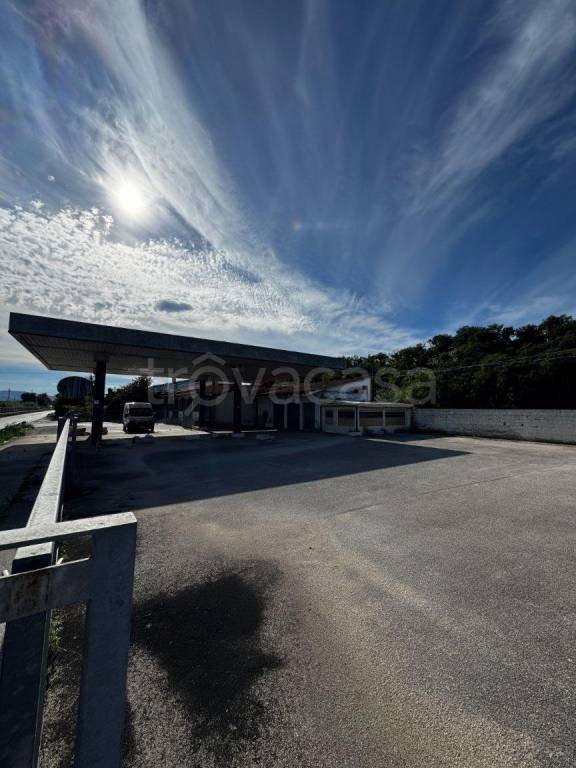 negozio in vendita a Fossacesia