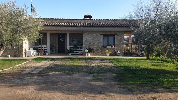 casa indipendente in vendita a Fossacesia