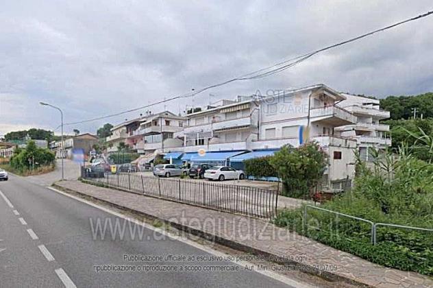 negozio in vendita a Fossacesia