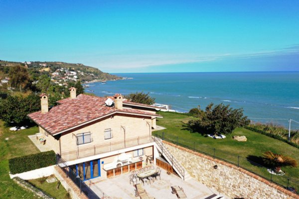 casa indipendente in vendita a Fossacesia