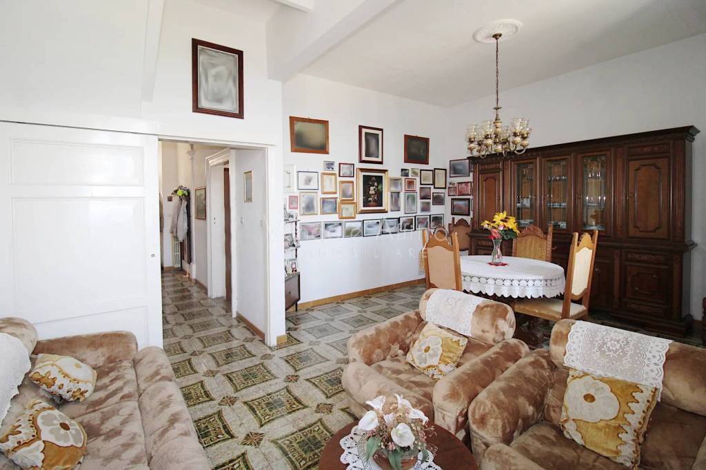 casa indipendente in vendita a Fraine