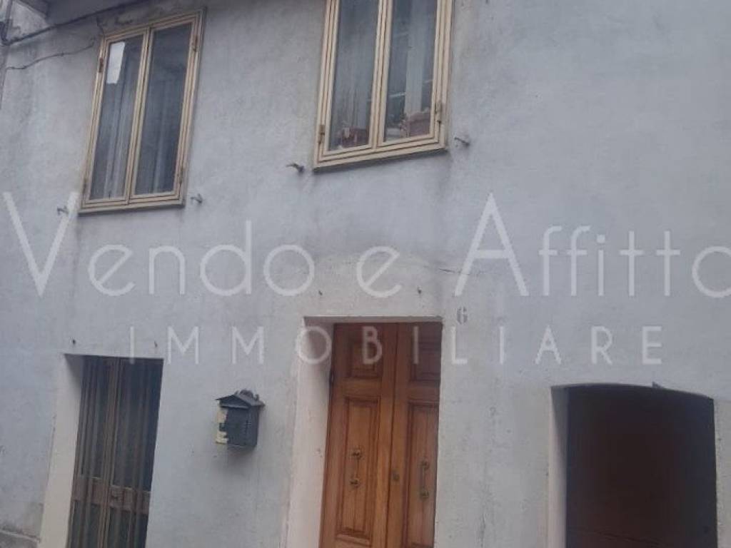 casa indipendente in vendita a Fraine