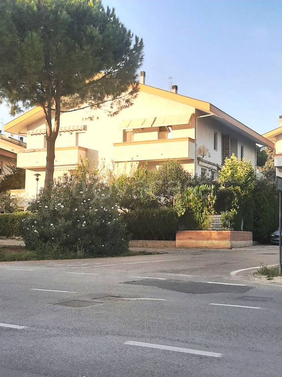 casa indipendente in vendita a Francavilla al Mare in zona Villanesi