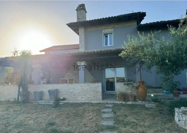 casa indipendente in vendita a Francavilla al Mare