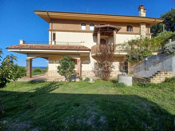 casa indipendente in vendita a Francavilla al Mare