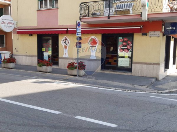 negozio in vendita a Francavilla al Mare