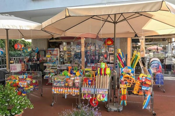 negozio in vendita a Francavilla al Mare