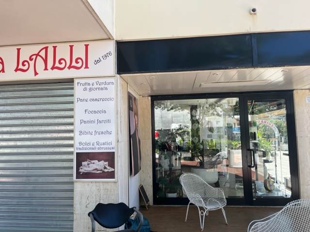 negozio in vendita a Francavilla al Mare