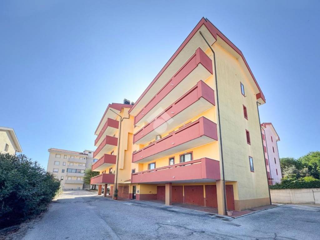 appartamento in vendita a Francavilla al Mare in zona Setteventi