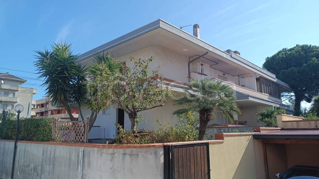 casa indipendente in vendita a Francavilla al Mare
