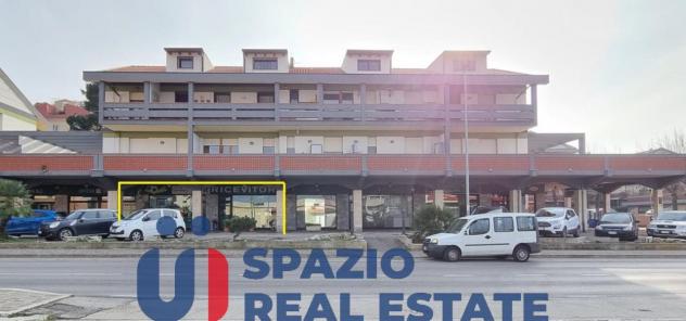 locale commerciale in vendita a Francavilla al Mare