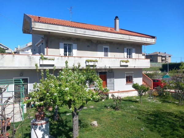 casa indipendente in vendita a Francavilla al Mare