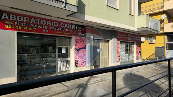 locale commerciale in vendita a Francavilla al Mare