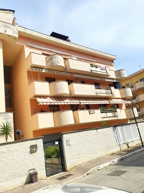 appartamento in vendita a Francavilla al Mare in zona Pretaro