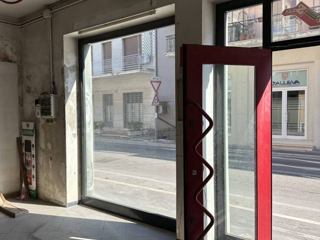 negozio in vendita a Francavilla al Mare