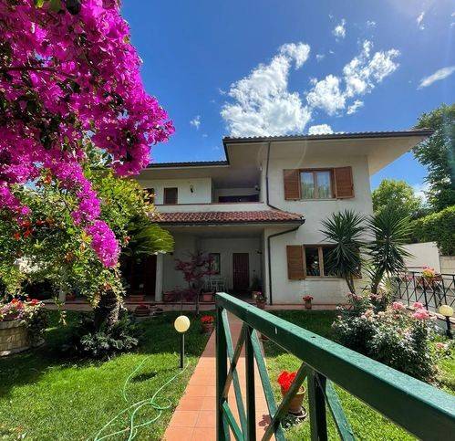 casa indipendente in vendita a Francavilla al Mare