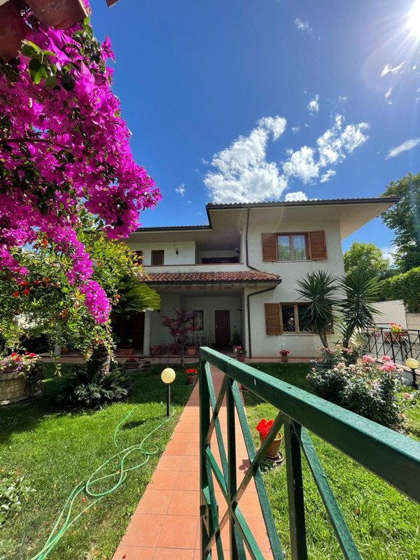 casa indipendente in vendita a Francavilla al Mare