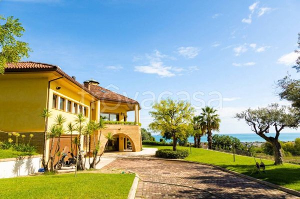 casa indipendente in vendita a Francavilla al Mare