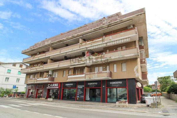 locale commerciale in vendita a Francavilla al Mare