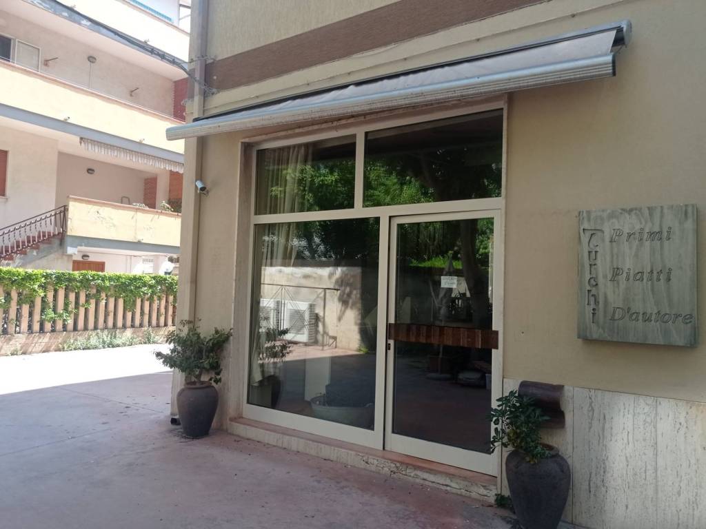 negozio in vendita a Francavilla al Mare