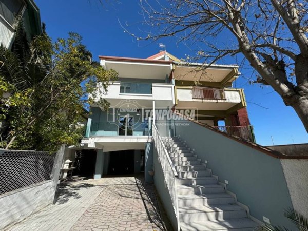 appartamento in vendita a Francavilla al Mare in zona Piane