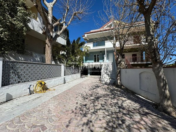 appartamento in vendita a Francavilla al Mare in zona Piane