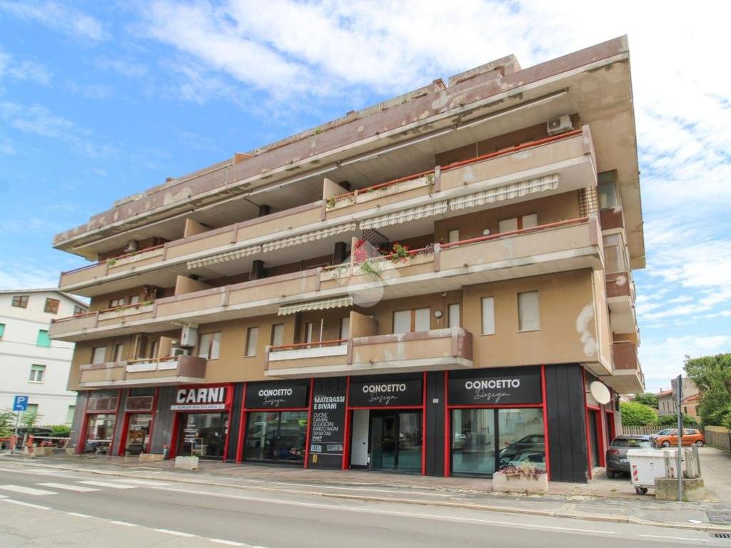 negozio in vendita a Francavilla al Mare