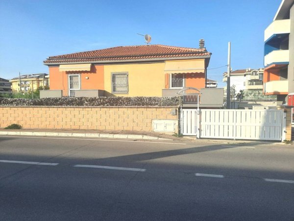 casa indipendente in vendita a Francavilla al Mare