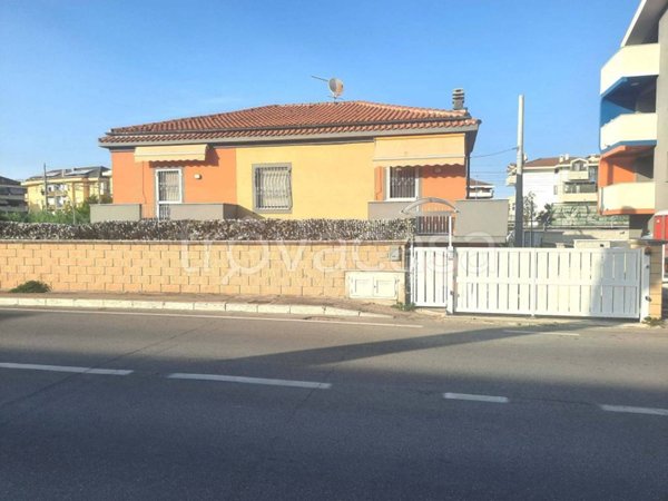 casa indipendente in vendita a Francavilla al Mare