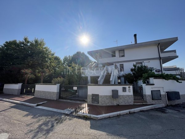 casa indipendente in vendita a Francavilla al Mare