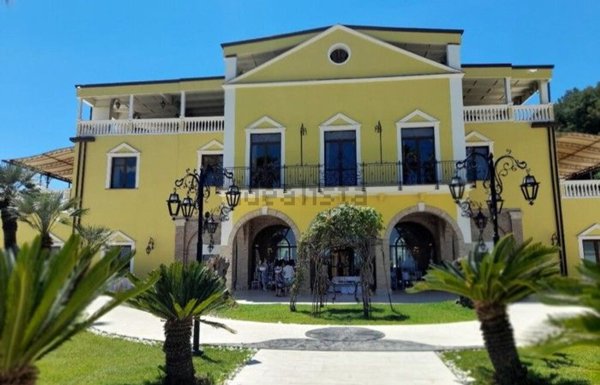 negozio in vendita a Francavilla al Mare