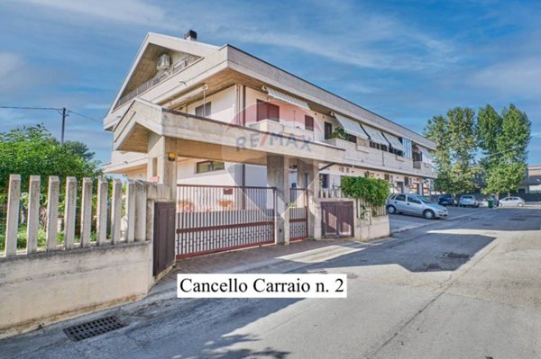 appartamento in vendita a Francavilla al Mare in zona Pretaro