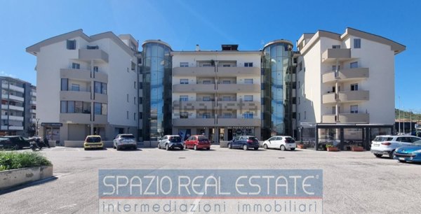 locale commerciale in vendita a Francavilla al Mare