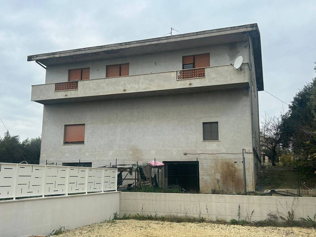 intera palazzina in vendita a Francavilla al Mare