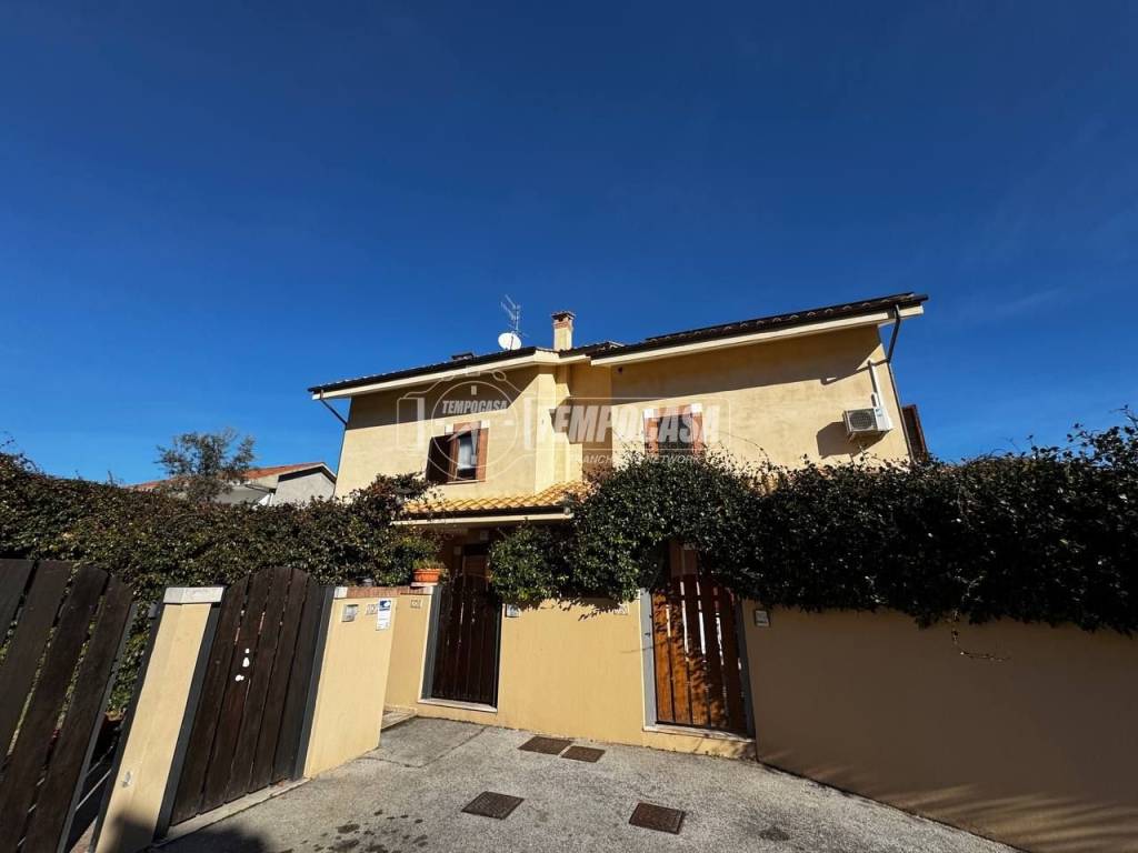 casa indipendente in vendita a Francavilla al Mare in zona Pretaro