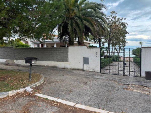 casa indipendente in vendita a Francavilla al Mare