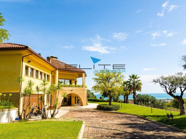casa indipendente in vendita a Francavilla al Mare