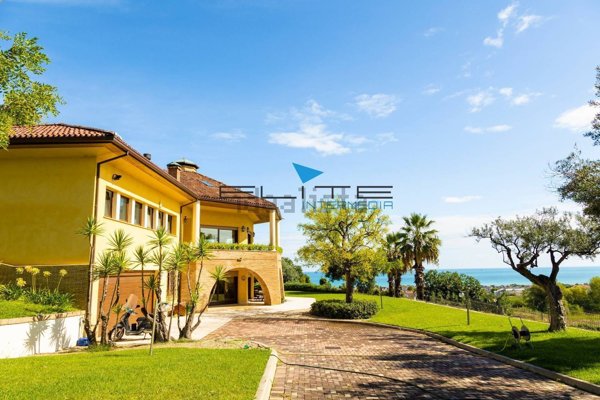 casa indipendente in vendita a Francavilla al Mare