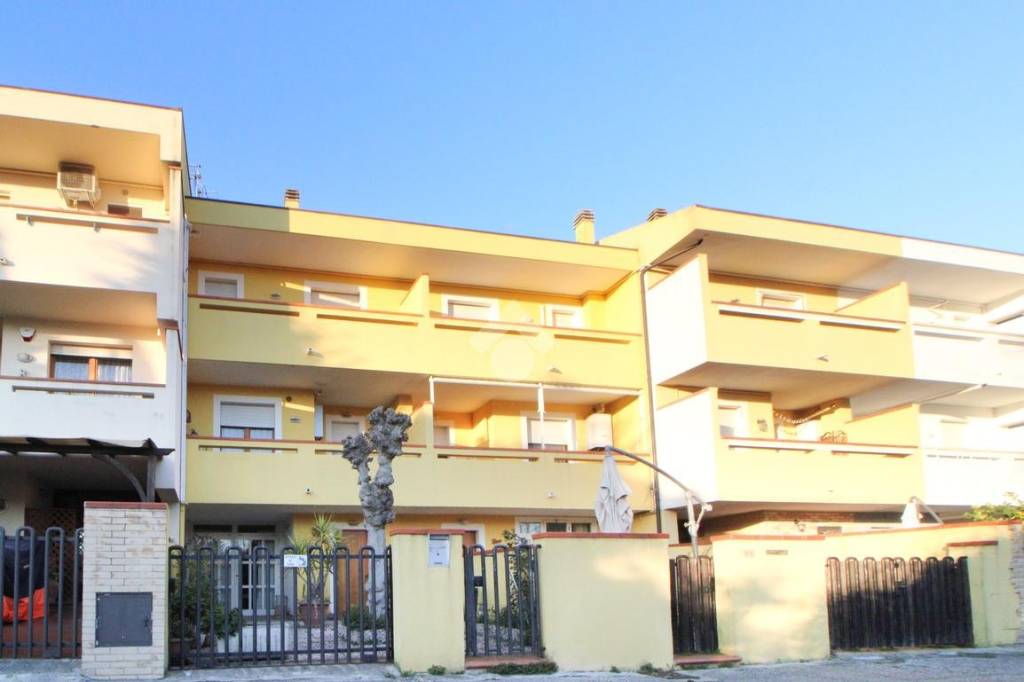 casa indipendente in vendita a Francavilla al Mare in zona Villanesi