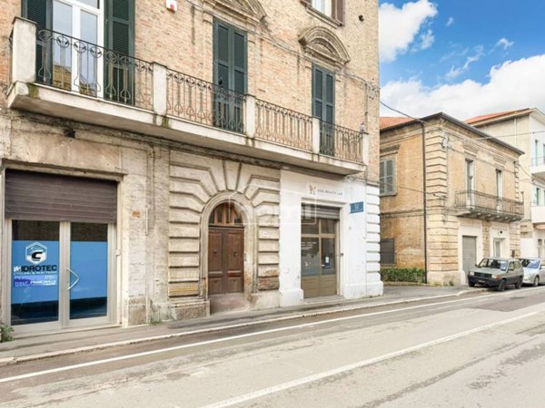 negozio in vendita a Francavilla al Mare