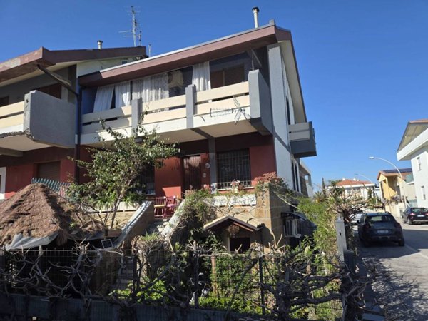 casa indipendente in vendita a Francavilla al Mare