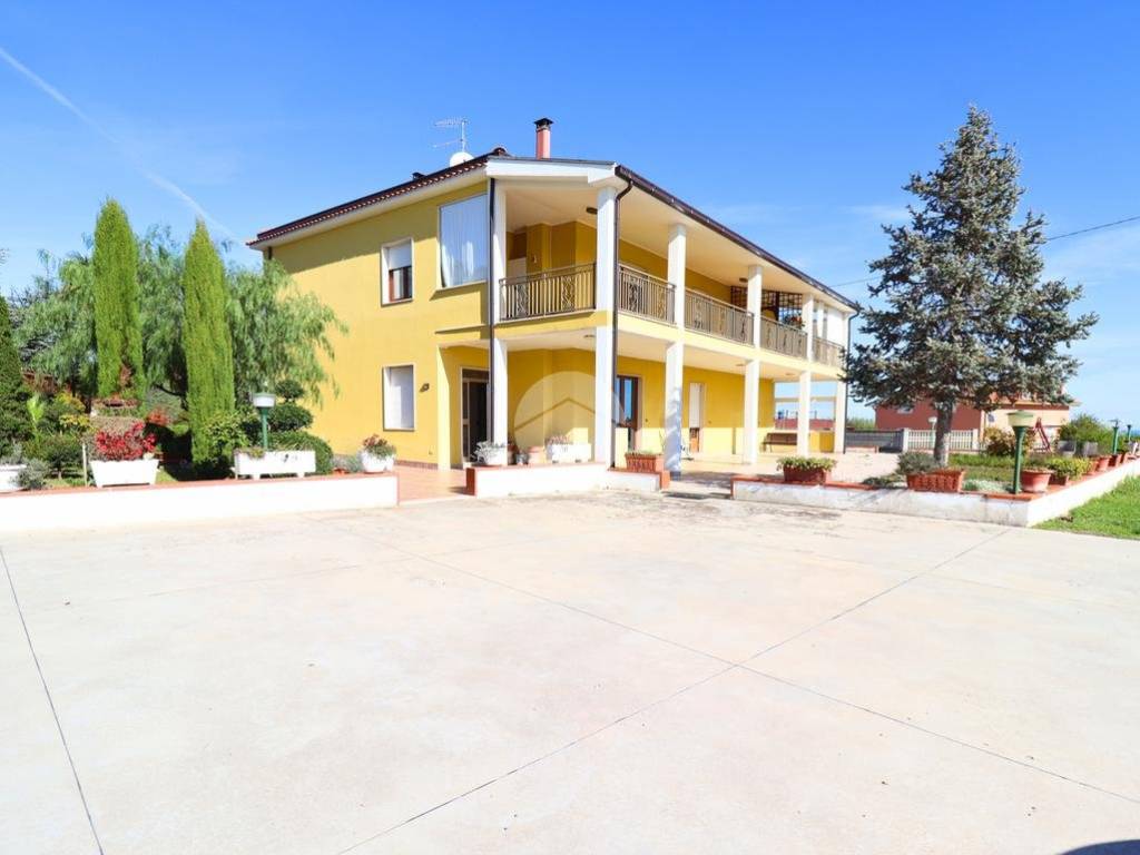 appartamento in vendita a Francavilla al Mare in zona Santa Cecilia