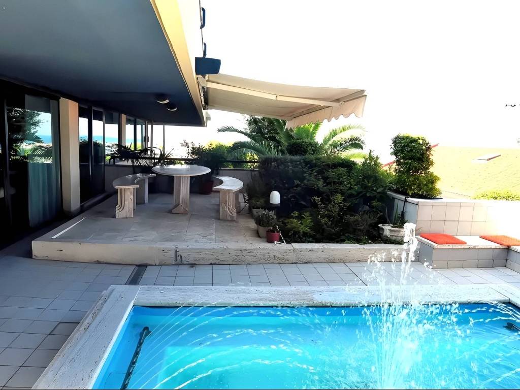 casa indipendente in vendita a Francavilla al Mare in zona Villanesi