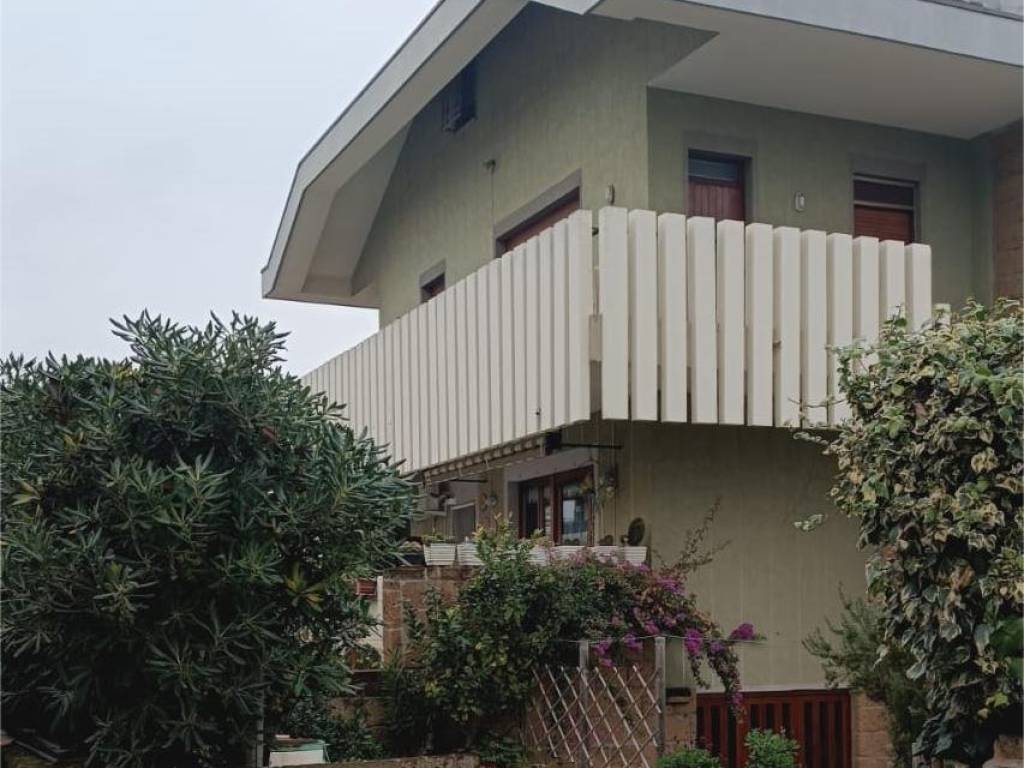 casa indipendente in vendita a Francavilla al Mare