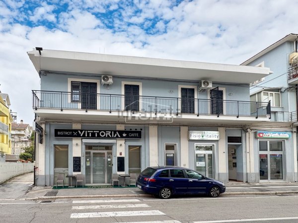 locale commerciale in vendita a Francavilla al Mare